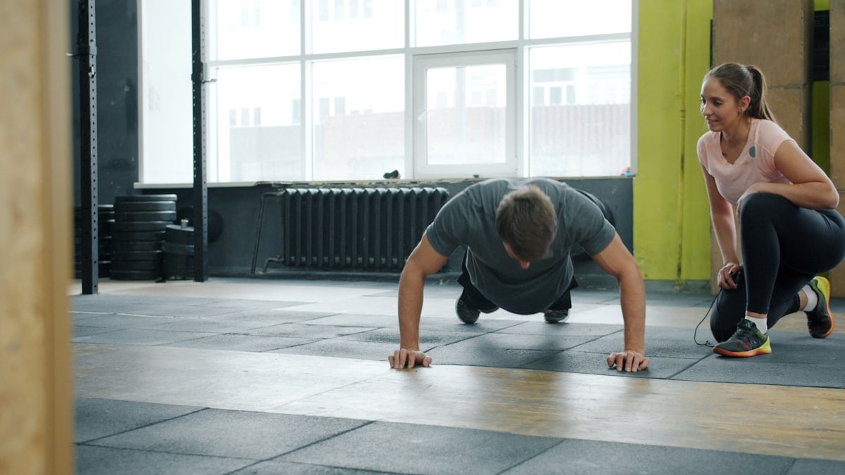 Cómo mantenerse motivado en el camino hacia el fitness
